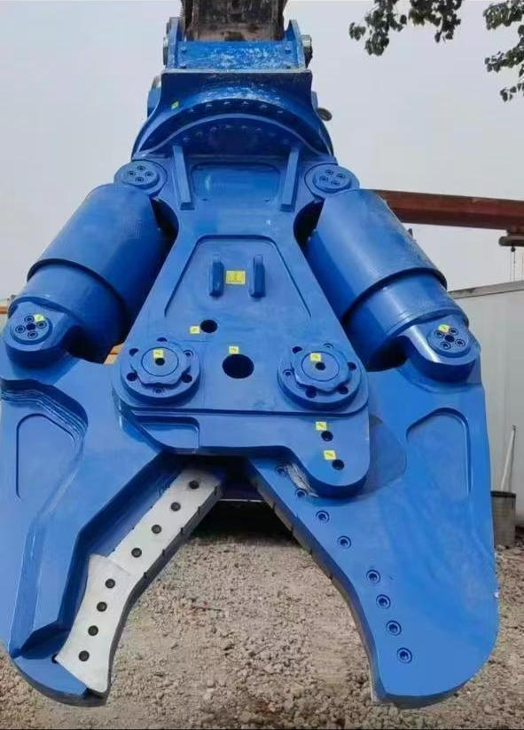Sell 12.5 tons full slewing hydraulic shear