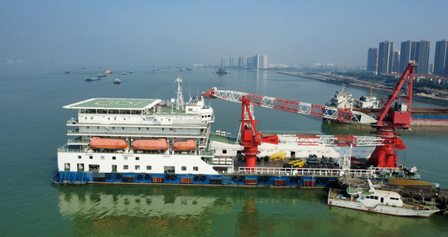 360-person accommodation barge for sale