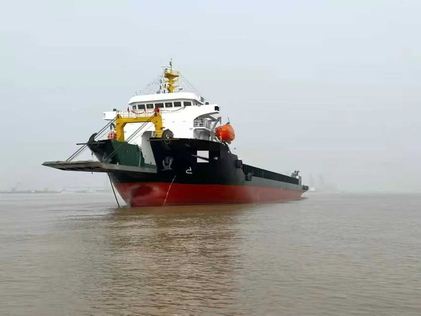 Used High-Performance Offshore Heavy-Duty Double-Bottom Structure Deck Barge 6670DWT for sale