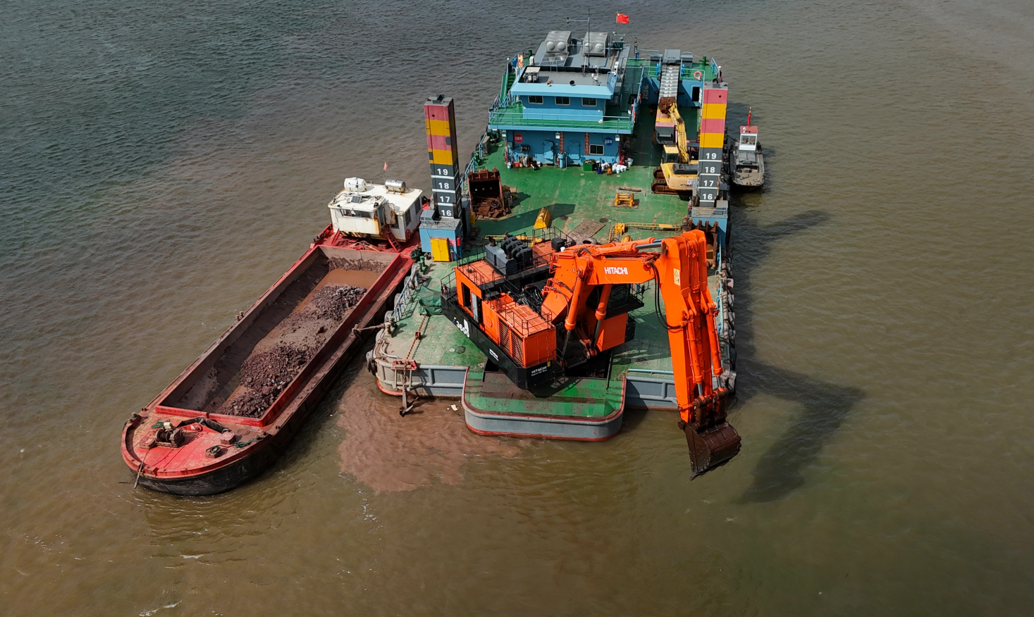 The special lecture on backhoe dredgers will officially begin next week!
